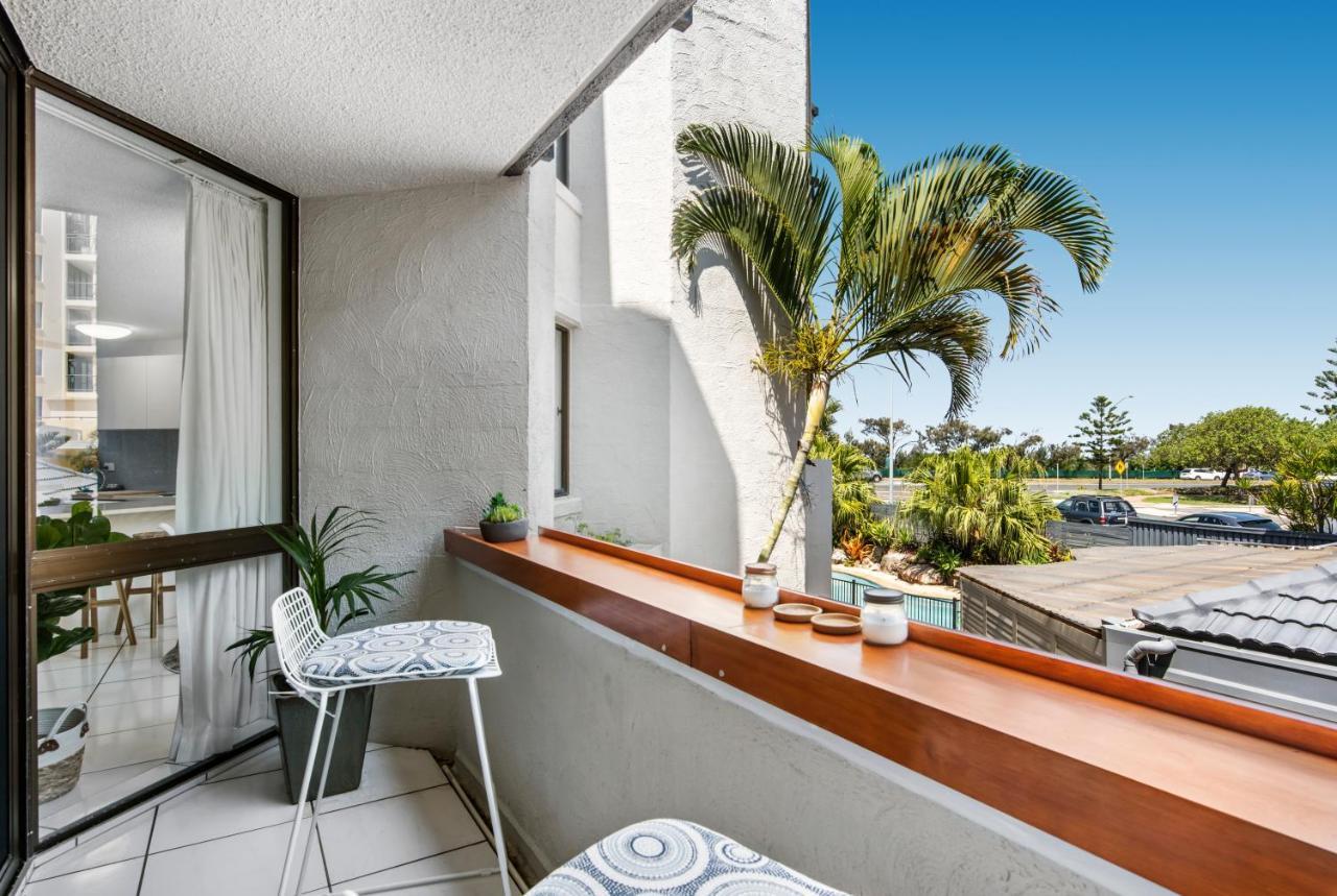 Mylos Holiday Apartments Alexandra Headland Esterno foto