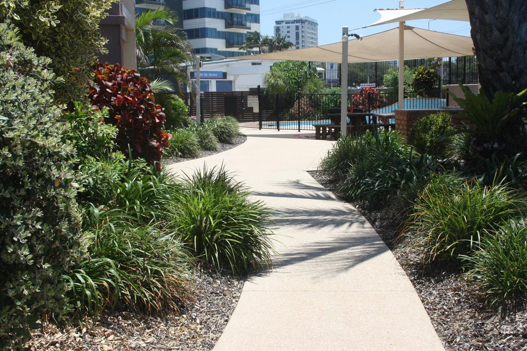 Mylos Holiday Apartments Alexandra Headland Esterno foto