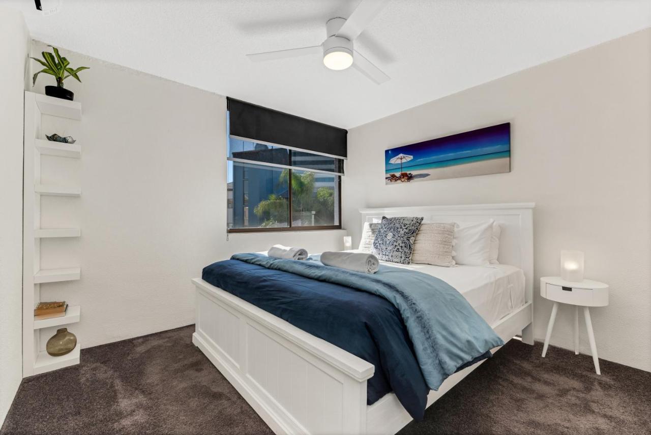 Mylos Holiday Apartments Alexandra Headland Esterno foto