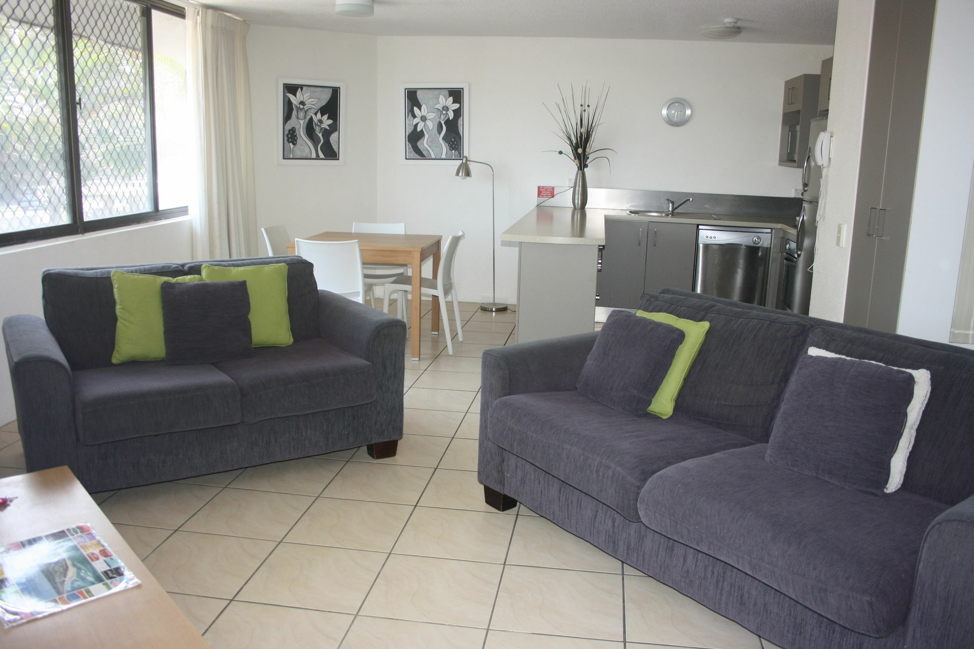 Mylos Holiday Apartments Alexandra Headland Esterno foto