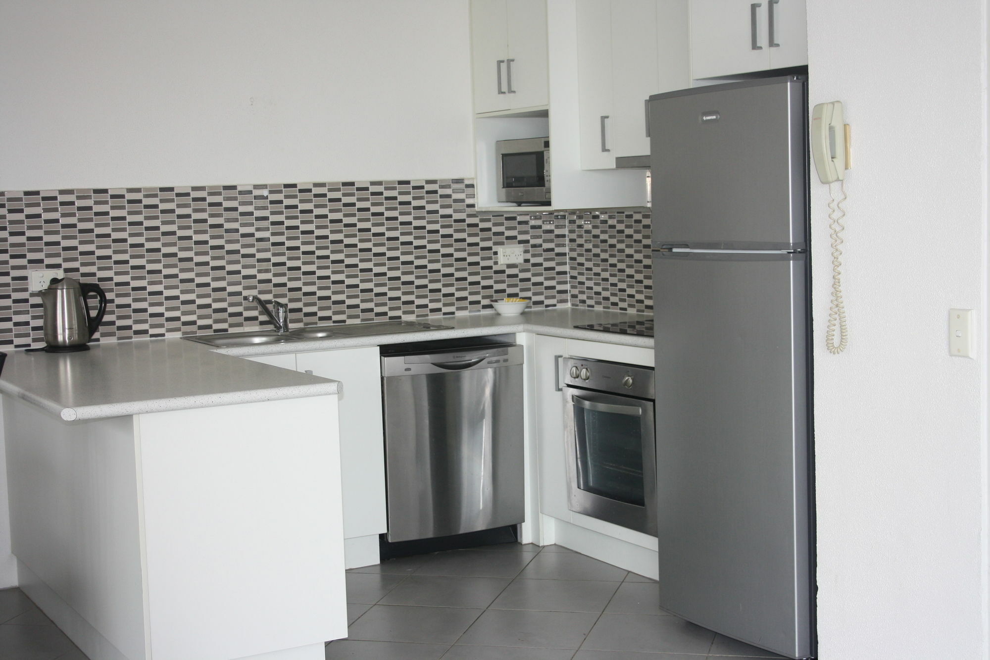 Mylos Holiday Apartments Alexandra Headland Esterno foto