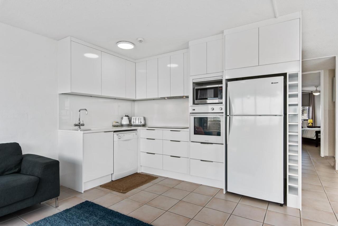 Mylos Holiday Apartments Alexandra Headland Esterno foto